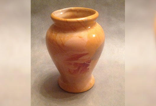 Жёлтая керамическая ваза